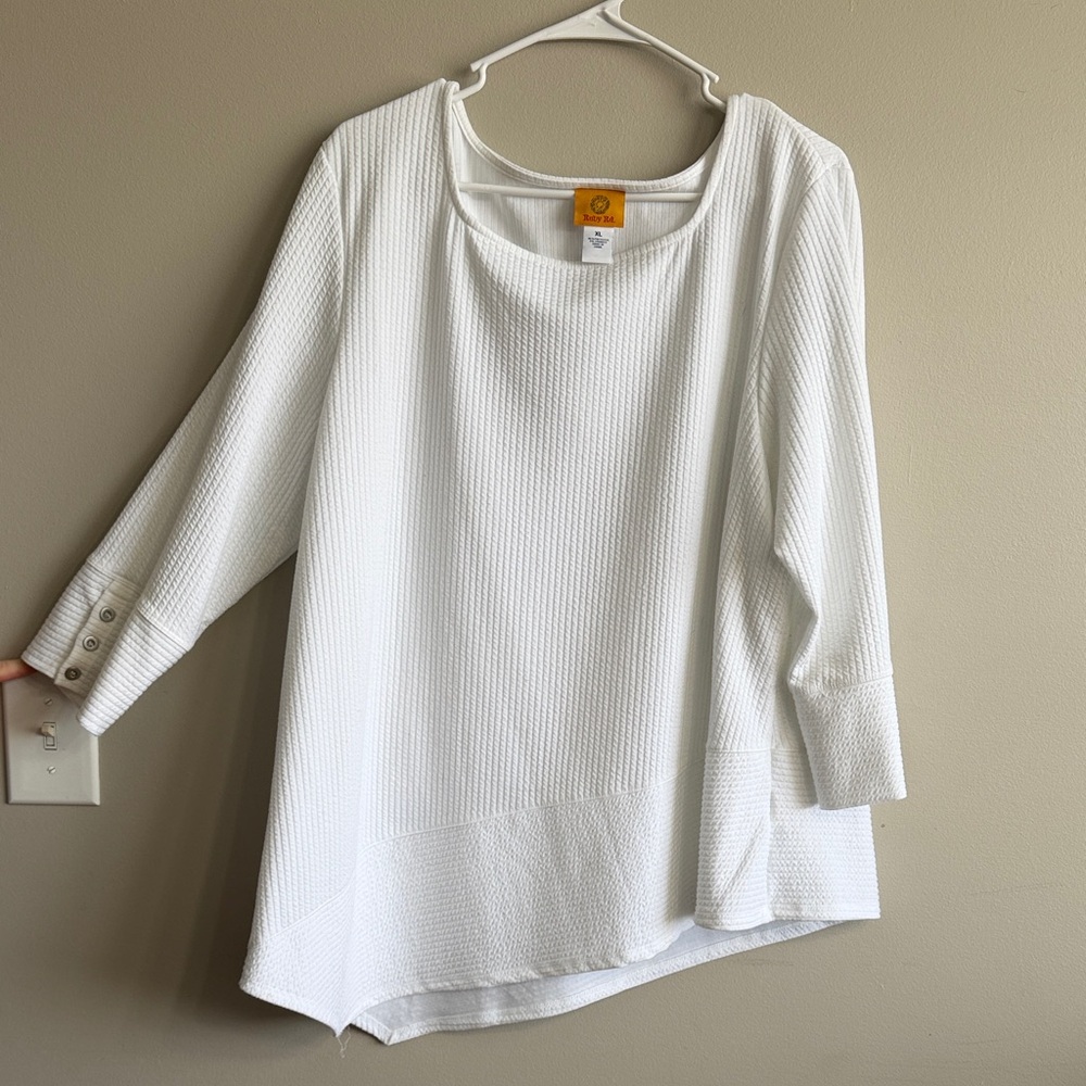 Ruby Rd. White Textured Women's Tunic